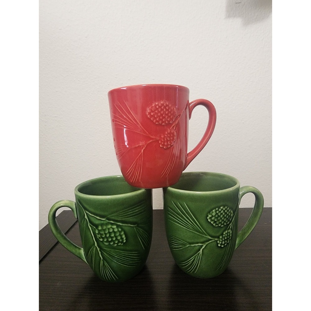 Lenox Rustic Pine Mugs Set of 3 Red and Green Embossed Pinecone Stoneware Cup